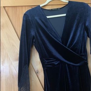 Zara dress size Medium blue velvet